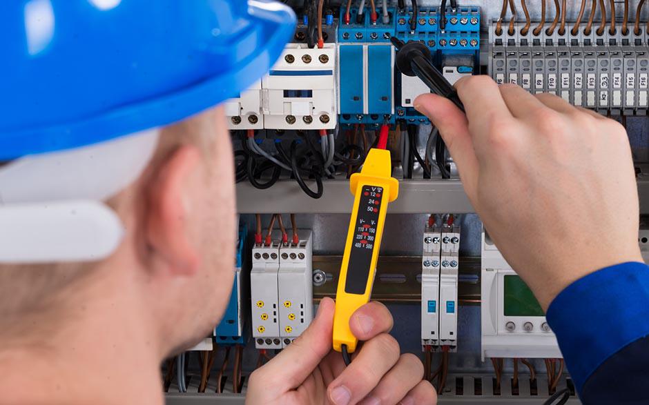 monteur électricien Montreuil